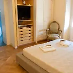 Moon Cove, Borghese Prestige Hideaway *