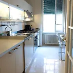 Moon Cove, Borghese Prestige Hideaway Рим