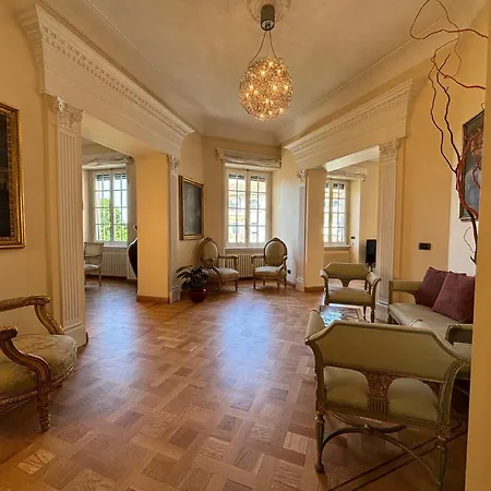 Moon Cove, Borghese Prestige Hideaway شقة