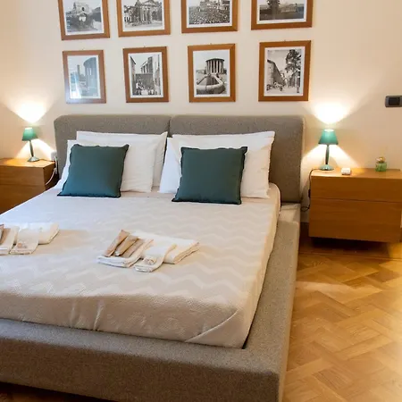 Moon Cove, Borghese Prestige Hideaway