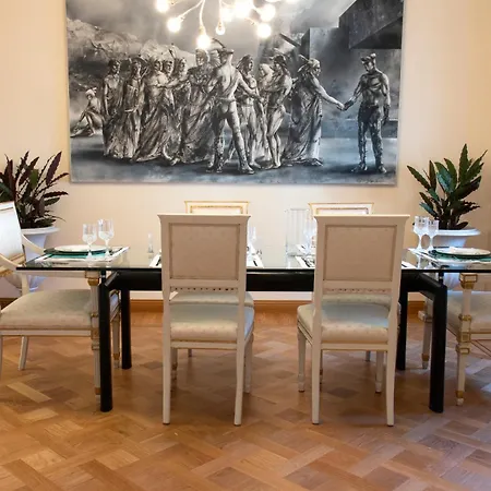 Daire Moon Cove, Borghese Prestige Hideaway Roma