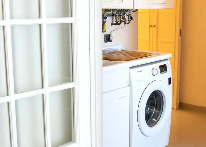 Moon Cove, Borghese Prestige Hideaway רומא