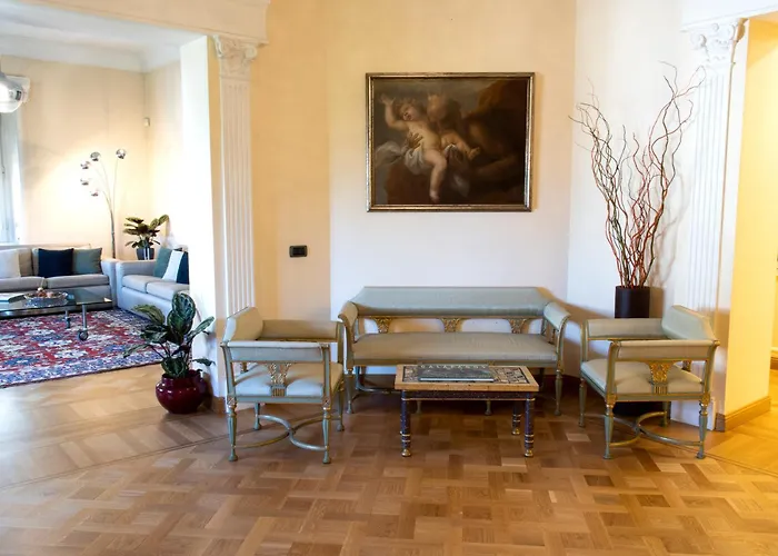 Moon Cove, Borghese Prestige Hideaway * רומא