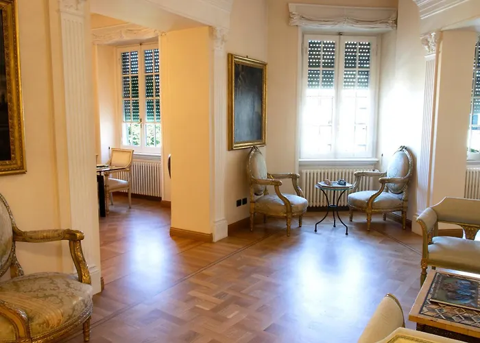 Moon Cove, Borghese Prestige Hideaway * רומא